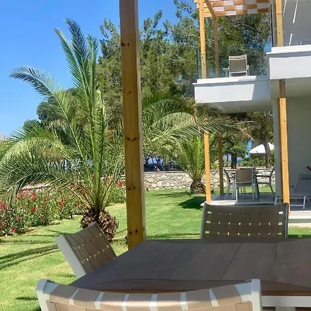 Nisea Aparthotel Prínos