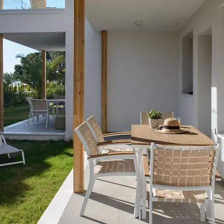 Nisea Aparthotel