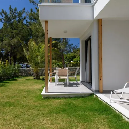 Nisea Aparthotel